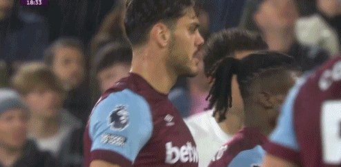 1712098963309083263.gif 1712098963309083263.gif