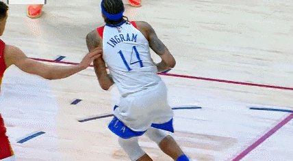 开云体育-鹈鹕集体抱怨约基奇关键封盖犯规 锡安得不到哨？